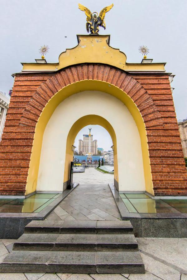 Затишна Квартира На Майдані Незалежності Kiev Dış mekan fotoğraf